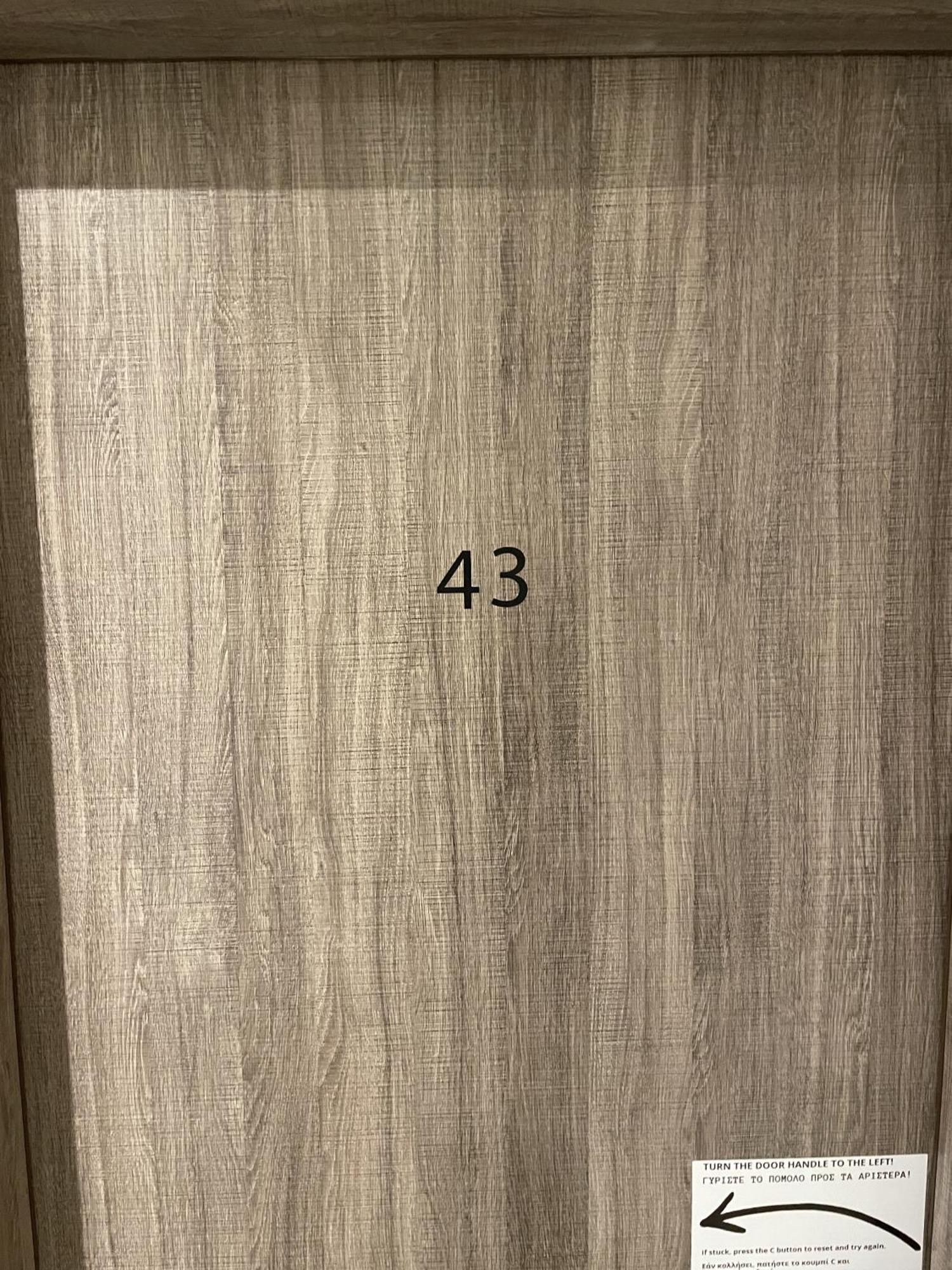 אתונה Liberal Mini Rooms & Suites מראה חיצוני תמונה