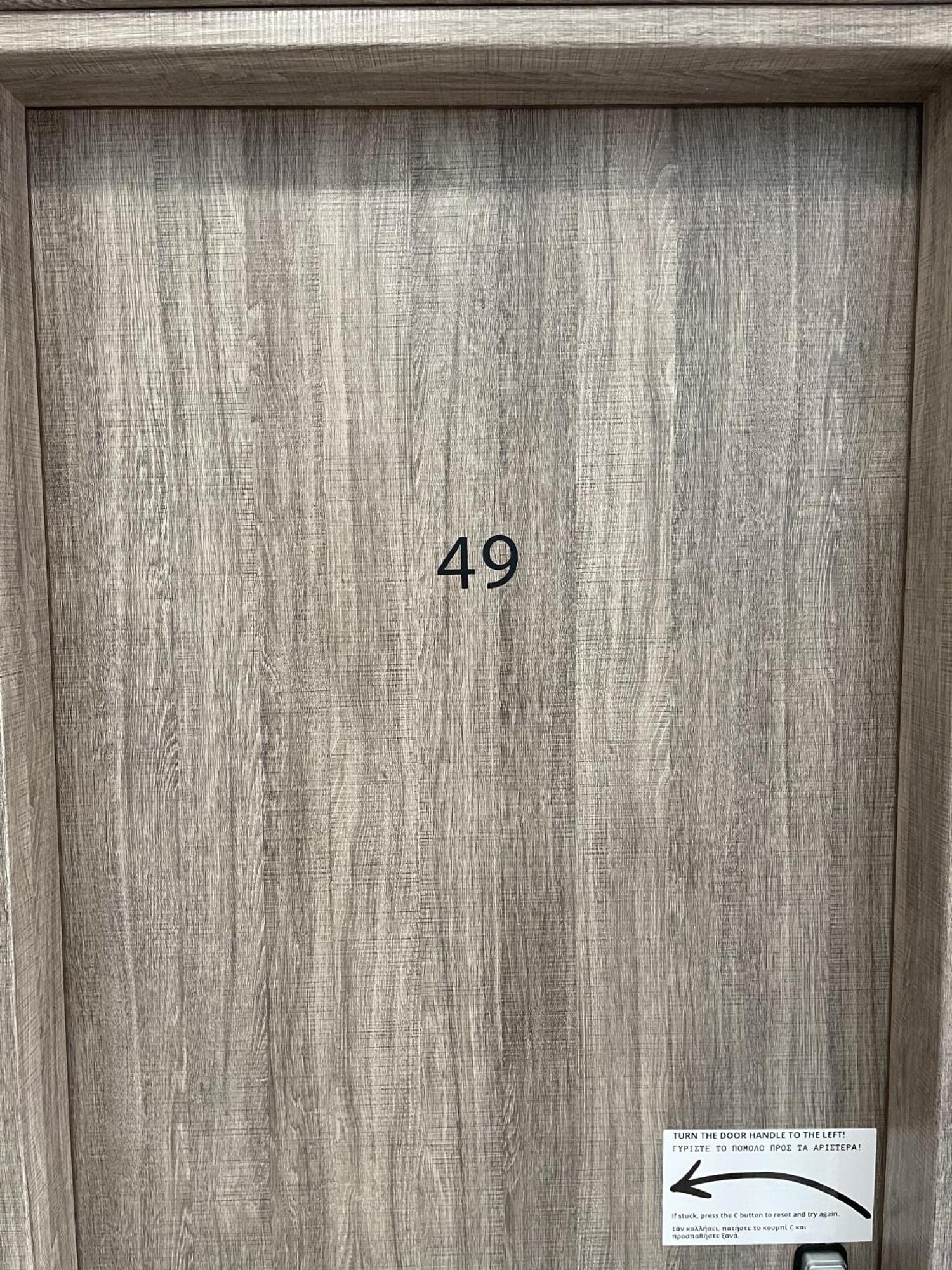 אתונה Liberal Mini Rooms & Suites מראה חיצוני תמונה