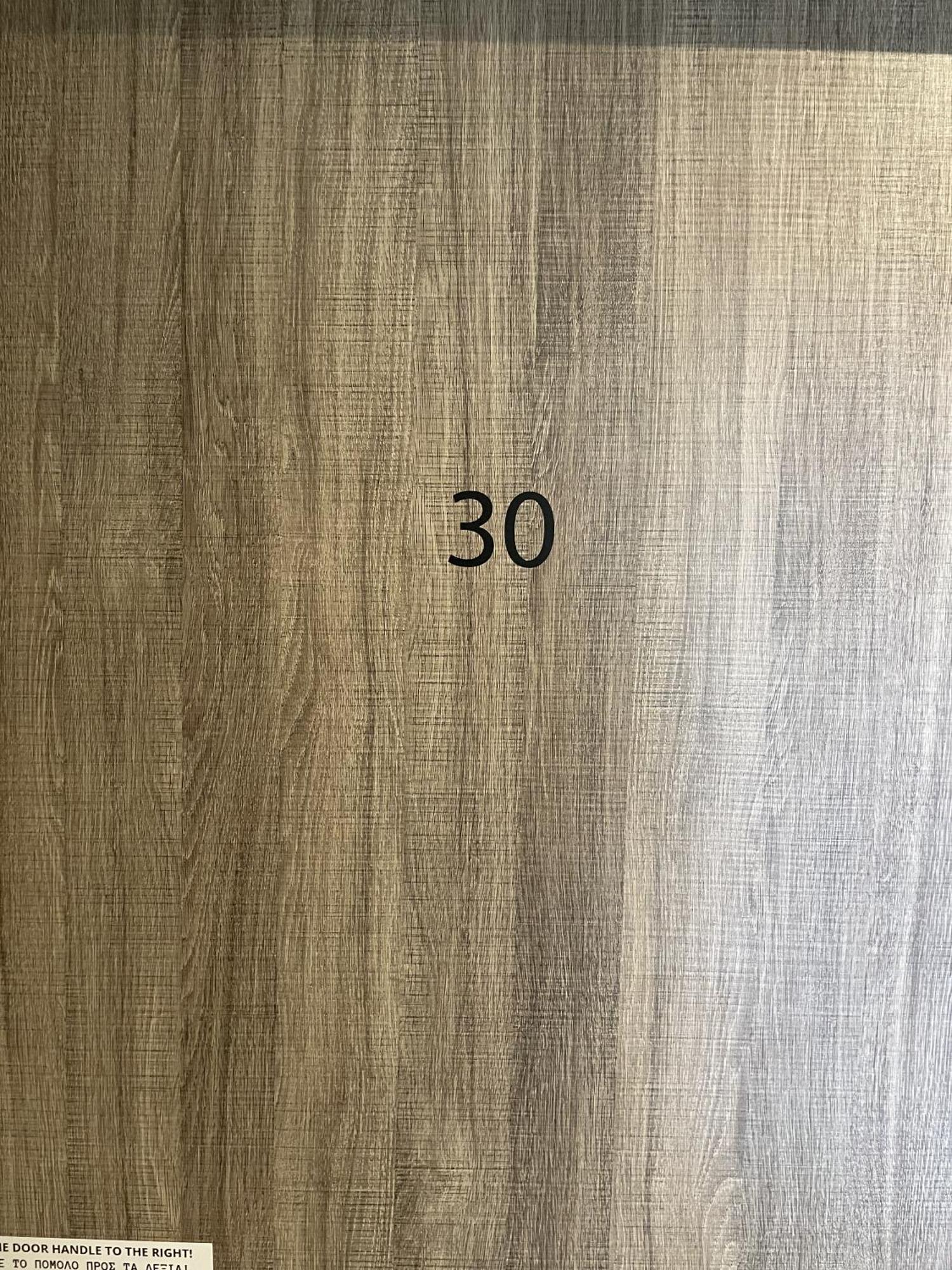 אתונה Liberal Mini Rooms & Suites מראה חיצוני תמונה