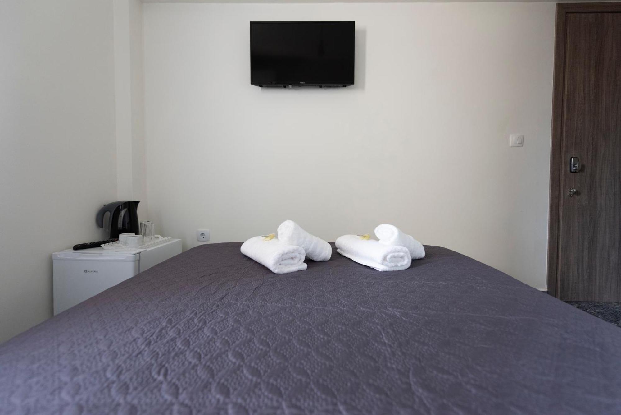 אתונה Liberal Mini Rooms & Suites מראה חיצוני תמונה